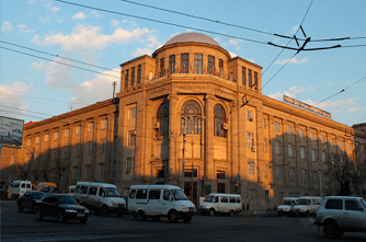 Одна из самых главных улиц Еревана