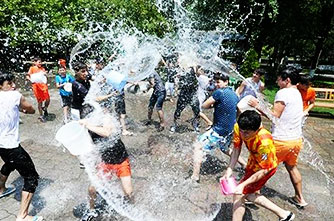 Water games in Vardavar festival