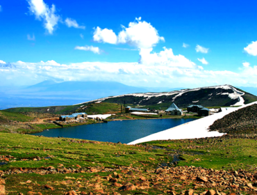 Aragats, Südgipfel (3893m)