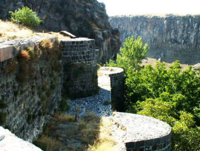 Крепость Бжни