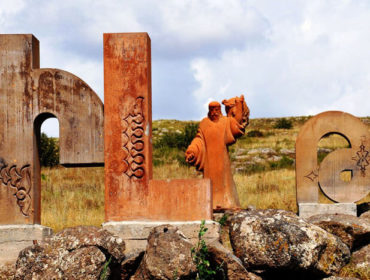 Denkmal des armenischen Alphabets