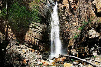 Khosrov waterfall