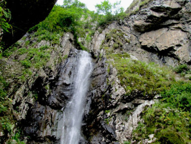 Sharach waterfall