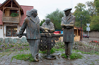 The monument to the heroes of the film “Mimino”