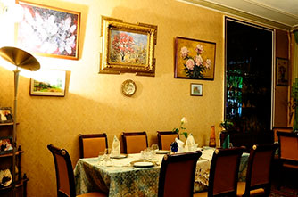 Restaurant “Gayanei mot” / Bei Gajane