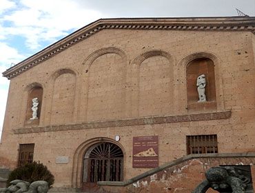 THE ETCHMIADZIN GALLERY